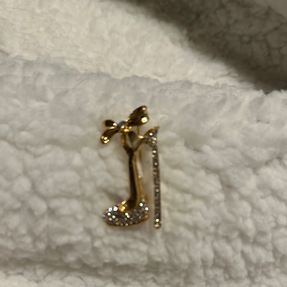 Elegant Gold and Silver High Heel Brooch